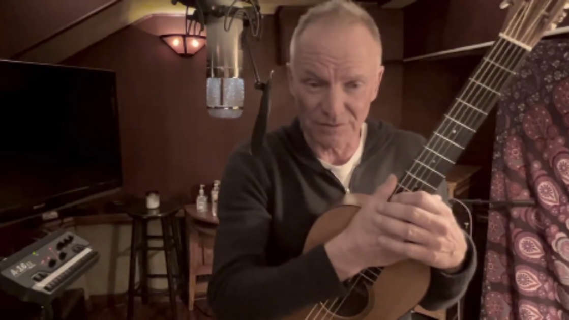 Sting-performing-Russians today
